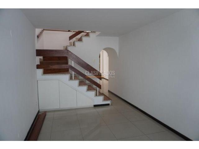 Apartamentos, Alquiler en La Flora