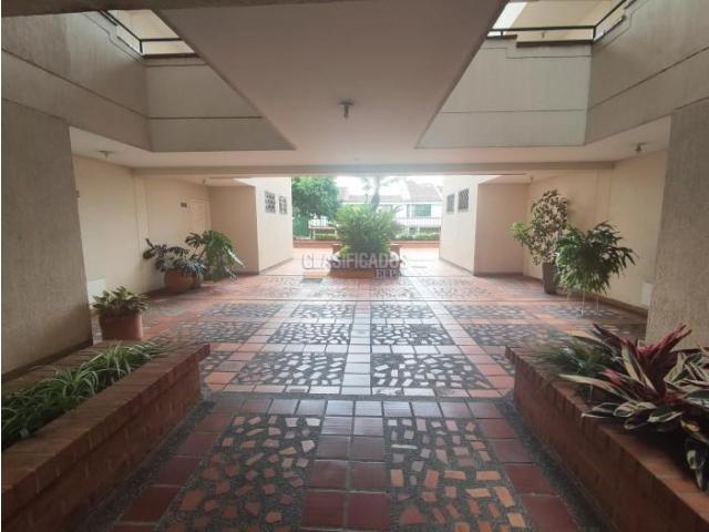 Apartamentos, Venta en Prados del Norte