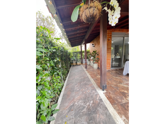 Casas, Venta en Ciudad Jardín
