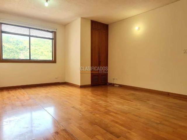 Apartamentos, Venta en Santa Mónica Residencial