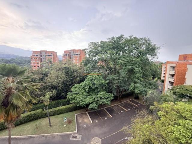 Apartamentos, Venta en Ciudad Jardín
