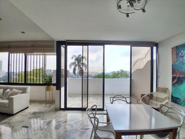 Apartamentos, Venta en Santa Mónica Residencial