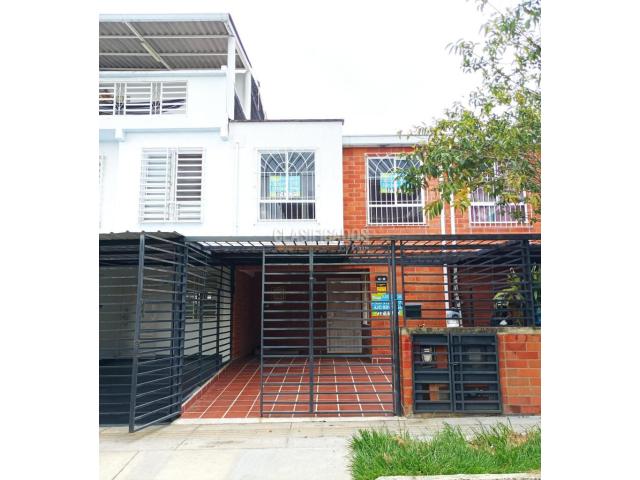 Casas, Alquiler en Ciudad Pacifica