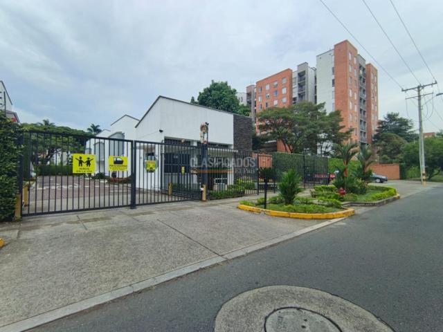 Casas, Alquiler en Valle del Lili