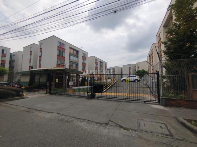 Apartamentos, Alquiler en Torres de Comfandi