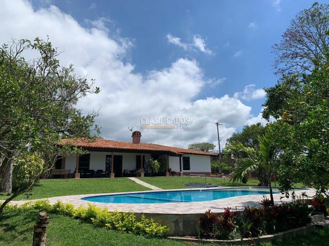 Fincas y Casas Campestres, Venta en Calima (Darién)