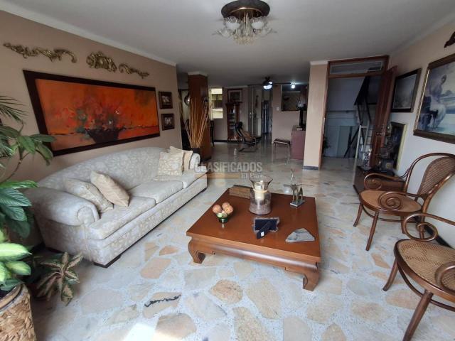 Apartamentos, Venta en San Fernando Alto