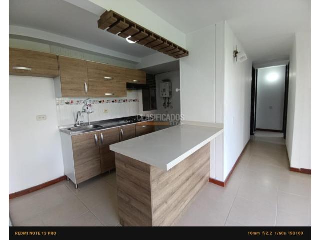 Apartamentos, Venta en Ciudad Pacifica