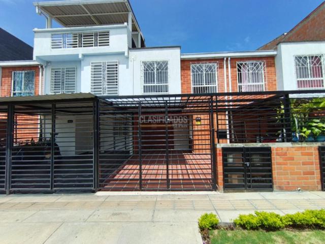Casas, Alquiler en Ciudad Pacifica