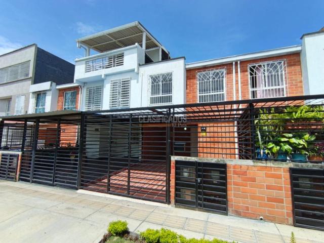 Casas, Alquiler en Ciudad Pacifica