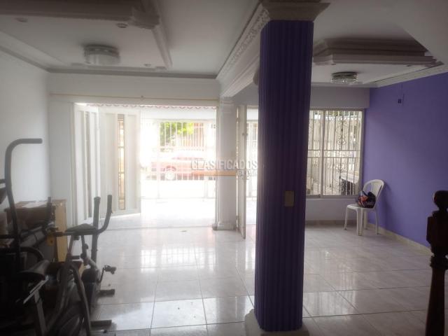 Casas, Venta en Primero de Mayo