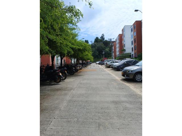 Apartamentos, Venta en Prados del Sur