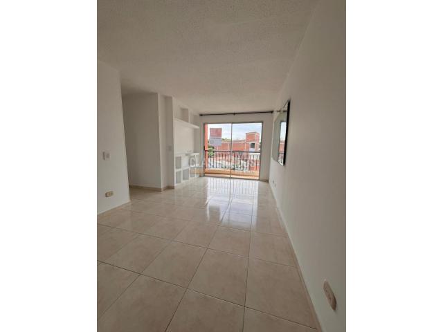 Apartamentos, Alquiler en Ciudad 2.000
