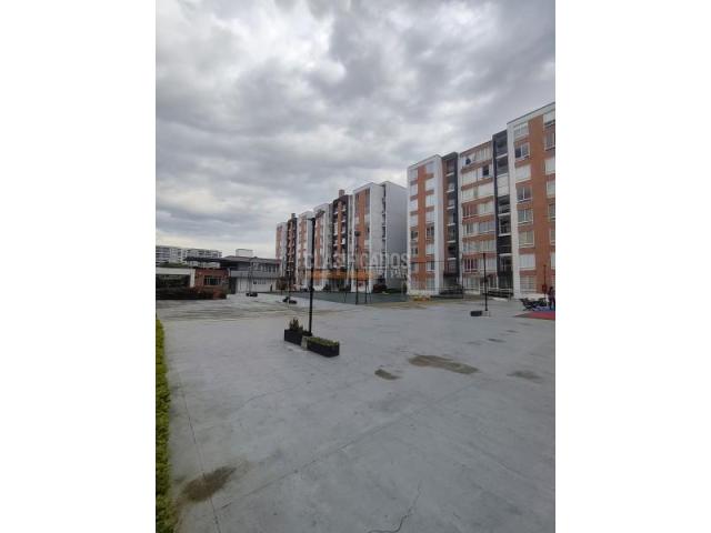 Apartamentos, Venta en Valle del Lili
