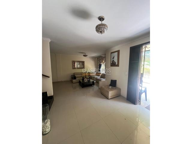 Casas, Venta en Belisario Caicedo