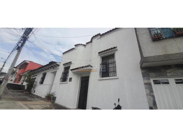 Casas, Alquiler en San Cayetano