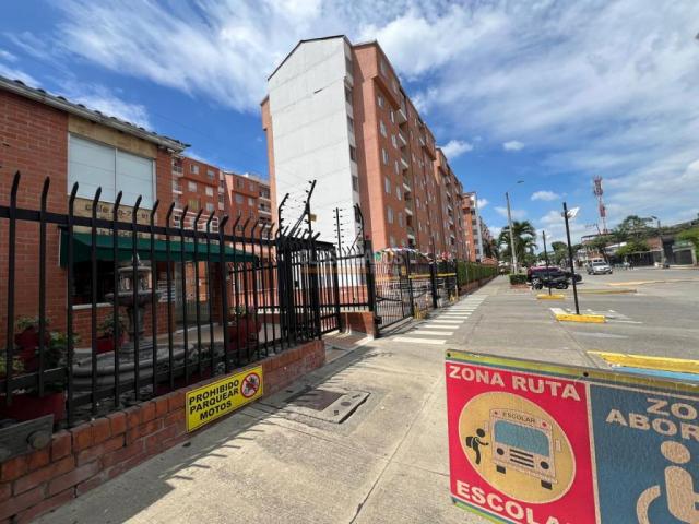 Apartamentos, Alquiler en Alférez Real
