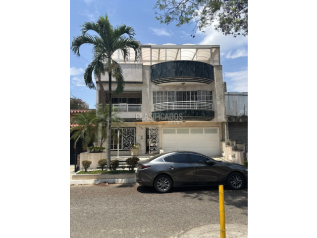 Casas, Alquiler en El Ingenio