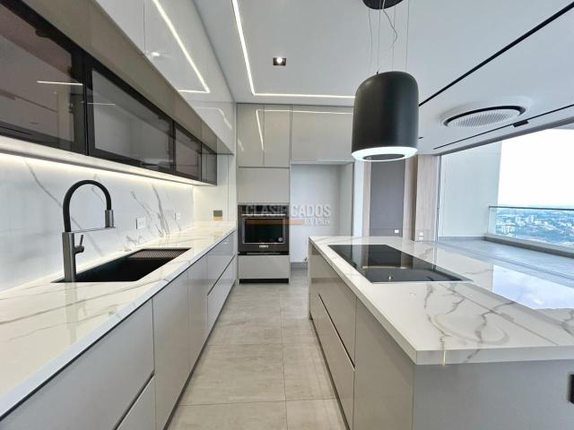 Apartamentos, Venta en Altos Menga
