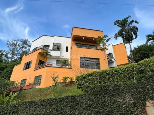 Casas, Venta en Primero de Mayo