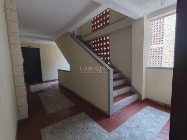 Apartamentos, Alquiler en Paseo de los Almendros