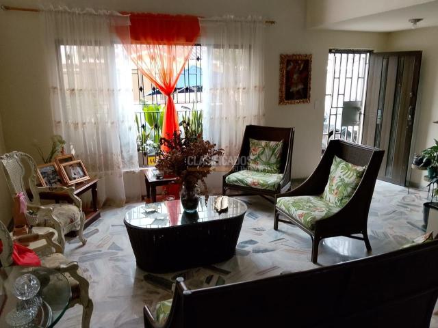 Casas, Venta en Gran Limonar