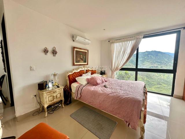 Casas, Venta en Cristo Rey