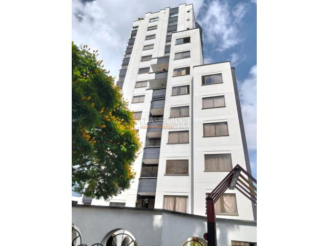 Apartamentos, Venta en Pereira