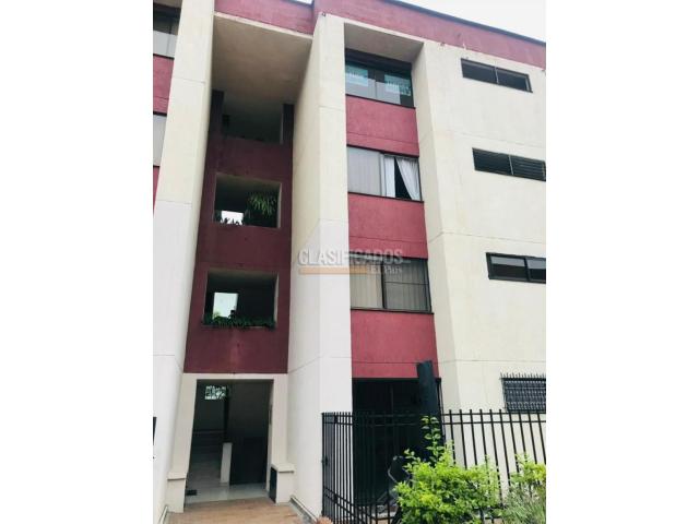 Apartamentos, Venta en Las Quintas de Don Simón