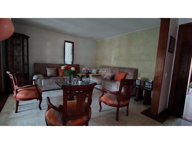 Casas, Venta en Ciudad Jardín
