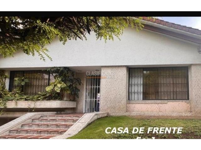 Casas, Venta en La Flora