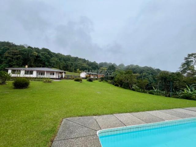 Casas, Venta en Yumbo