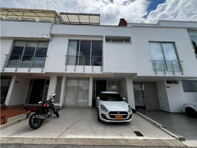 Casas, Venta en Los Patios