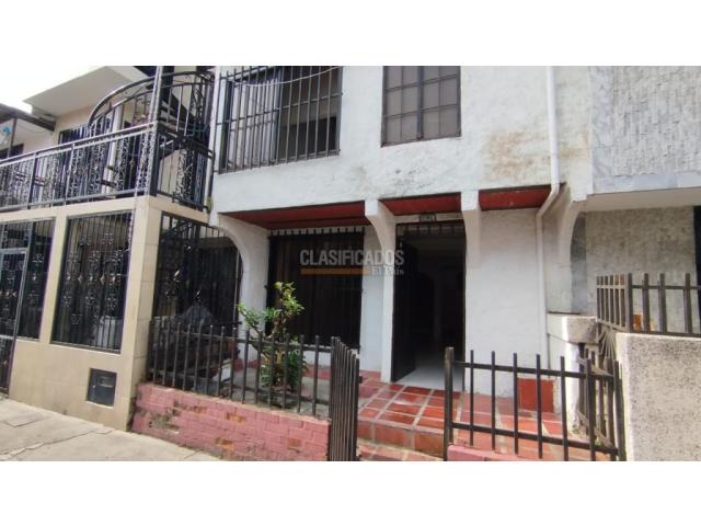 Casas, Venta en Villa del Prado