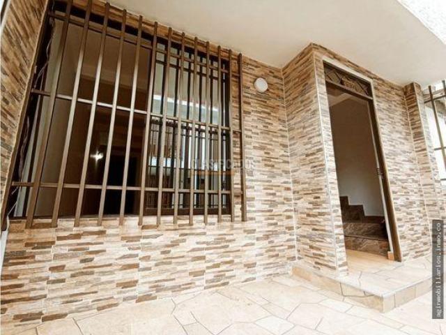 Casas, Alquiler en Villa del Prado