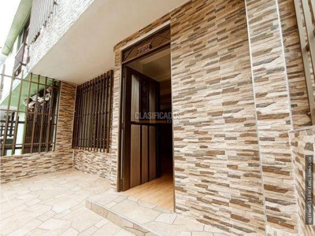 Casas, Alquiler en Villa del Prado