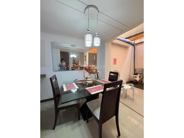 Casas, Venta en Valle del Lili
