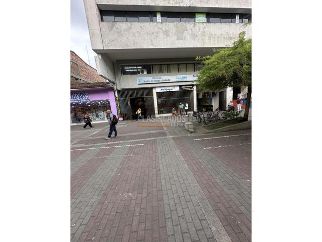 Oficinas y Consultorios, Alquiler en Palmira