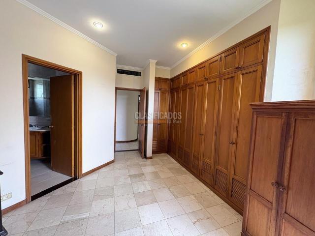 Apartamentos, Venta en Ciudad Jardín