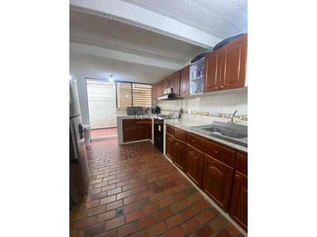 Casas, Venta en Paseo de los Almendros