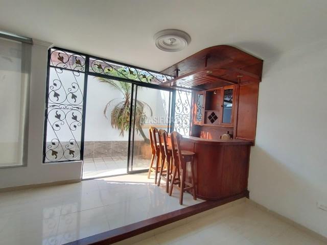 Casas, Alquiler en San Joaquín