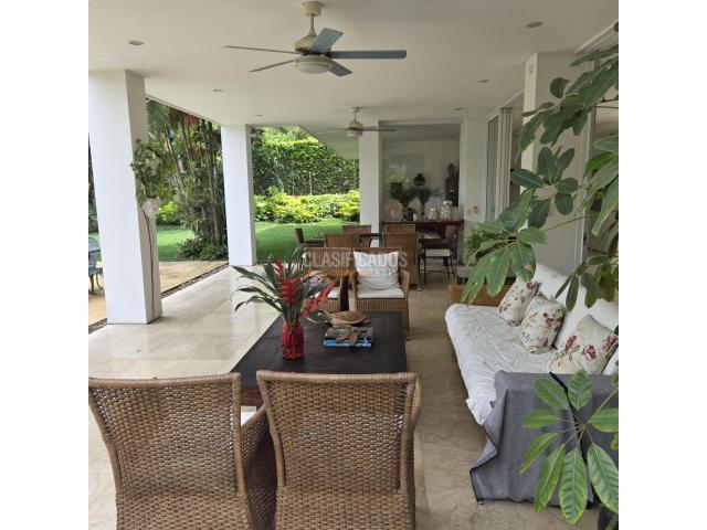 Casas, Venta en Altos de Ciudad Jardín