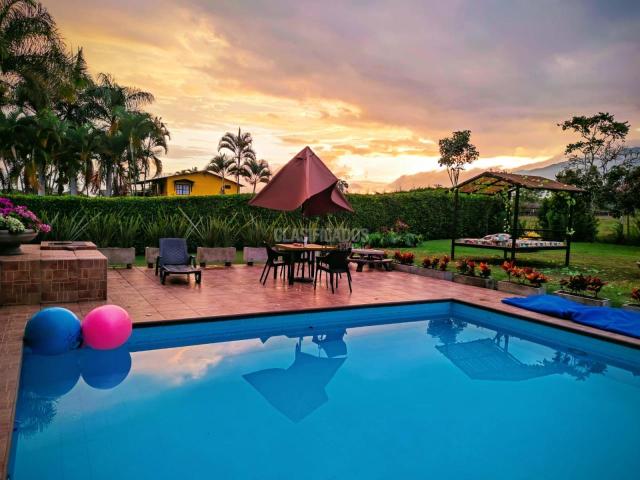 Fincas y Casas Campestres, Venta en Calima (Darién)