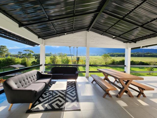 Fincas y Casas Campestres, Venta en Calima (Darién)
