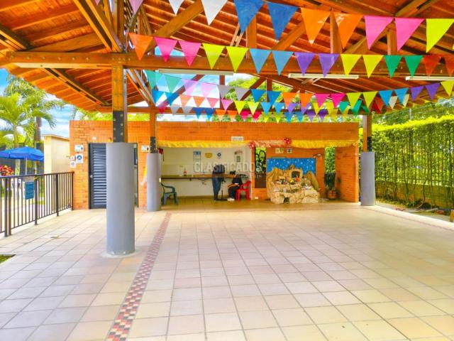 Apartamentos, Venta en Valle del Lili