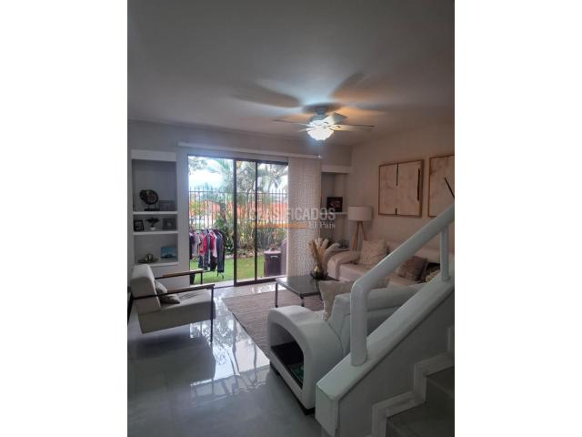 Casas, Venta en Ciudad Jardín