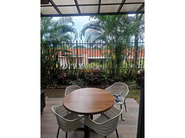 Casas, Venta en Ciudad Jardín