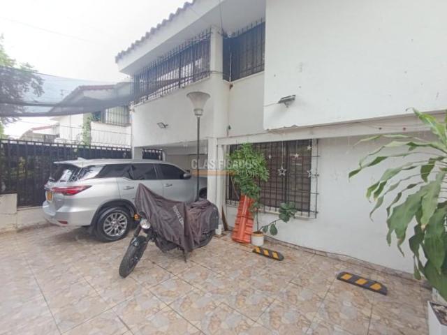 Casas, Venta en Prados del Norte