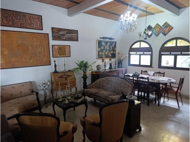 Casas, Venta en La Flora