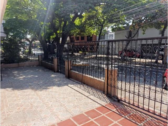 Casas, Venta en La Flora